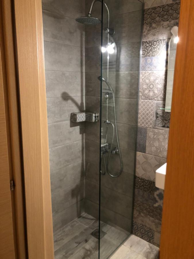 ANASTASIS APARTMENT in Palaio Faliro Atene Esterno foto
