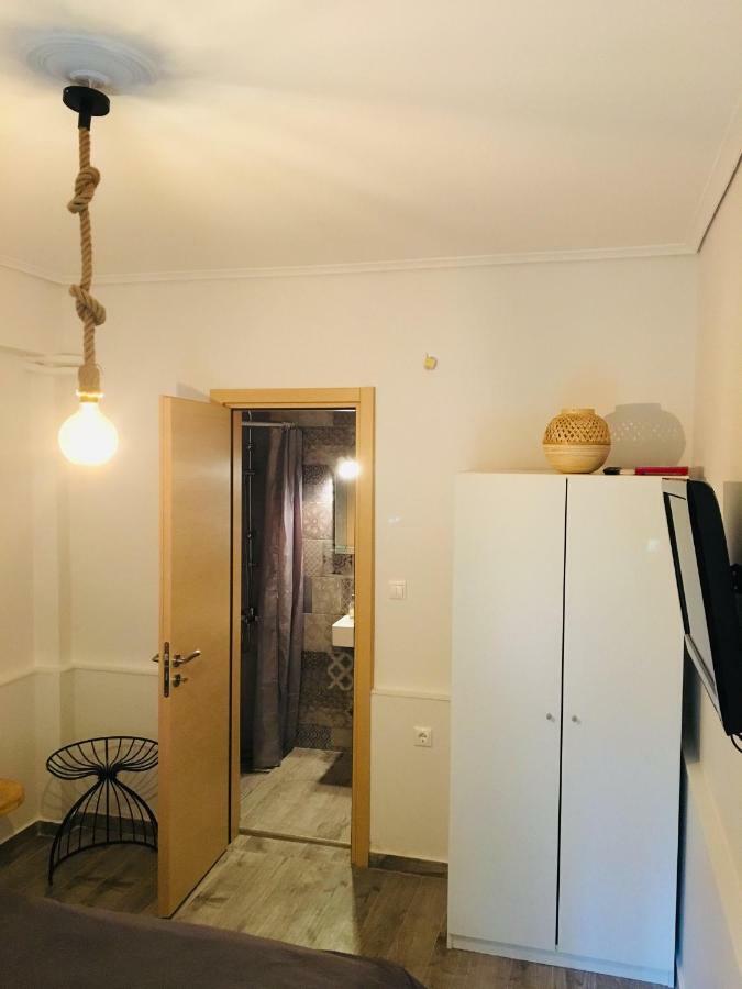 ANASTASIS APARTMENT in Palaio Faliro Atene Esterno foto